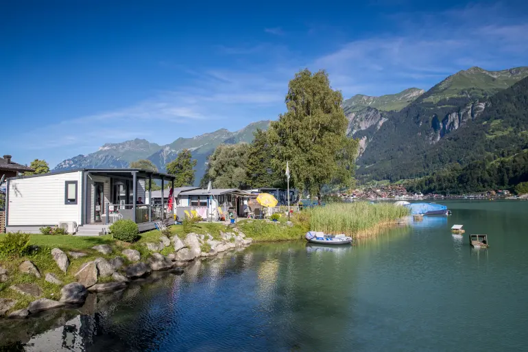 Villas for rent directly on the shores of Lake Brienz at Camping Aaregg in Brienz, Switzerland