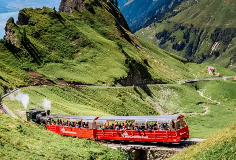 mountain train excursions around brienz page-banner