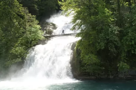 chutes d'eau de giessbach brienz 2.webp